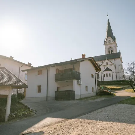 Kapitan With Climbing Apartment *